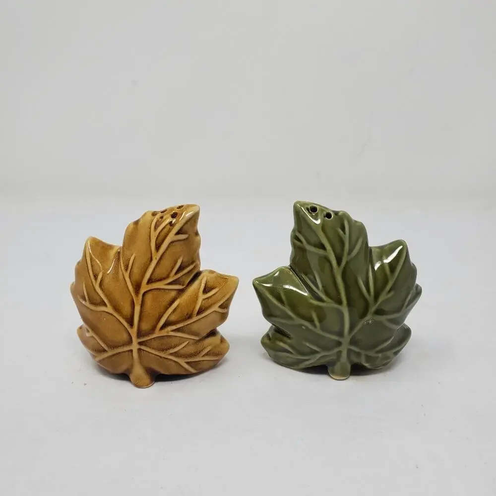 Pier 1 Imports gold & green leaf theme salt and pepper shaker EUC